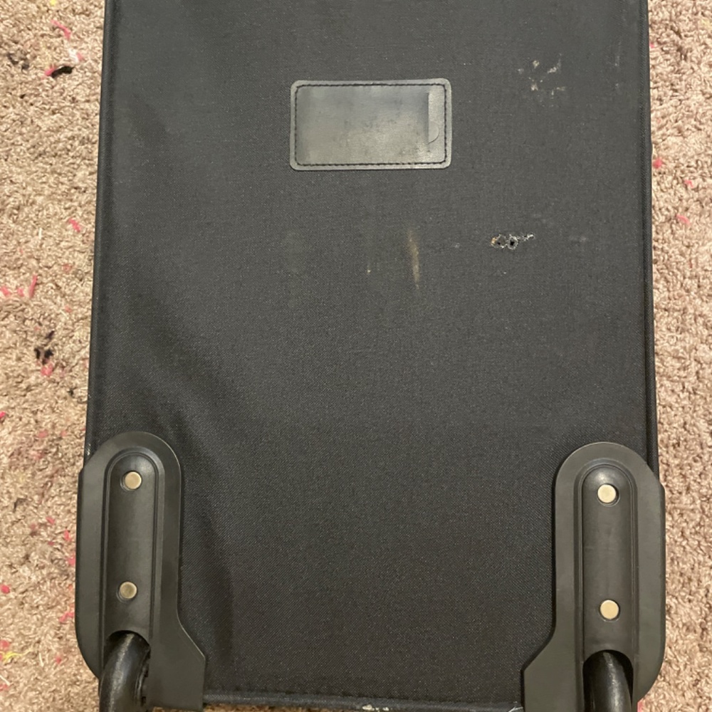 Elite Suitcase - Picture 2 of 3